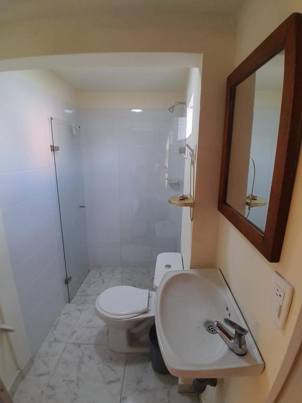 Bedroom With Private Bathroom Shared Common Areas #2 Μεντεγίν Εξωτερικό φωτογραφία